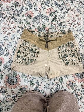 Columbia Beige Drawstring Athletic Shorts with Green Forest Print